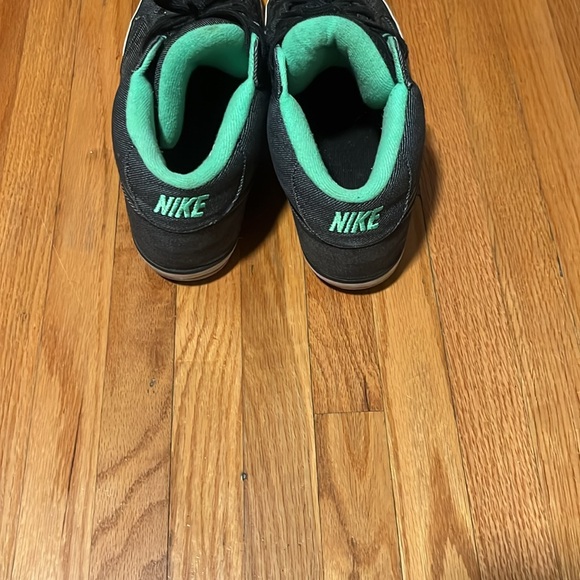 Men’s low rise Nike sneakers sz 12 - Picture 5 of 10